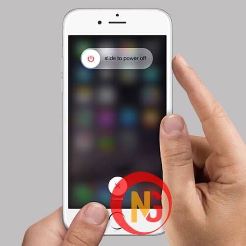 Khởi động lại iPhone